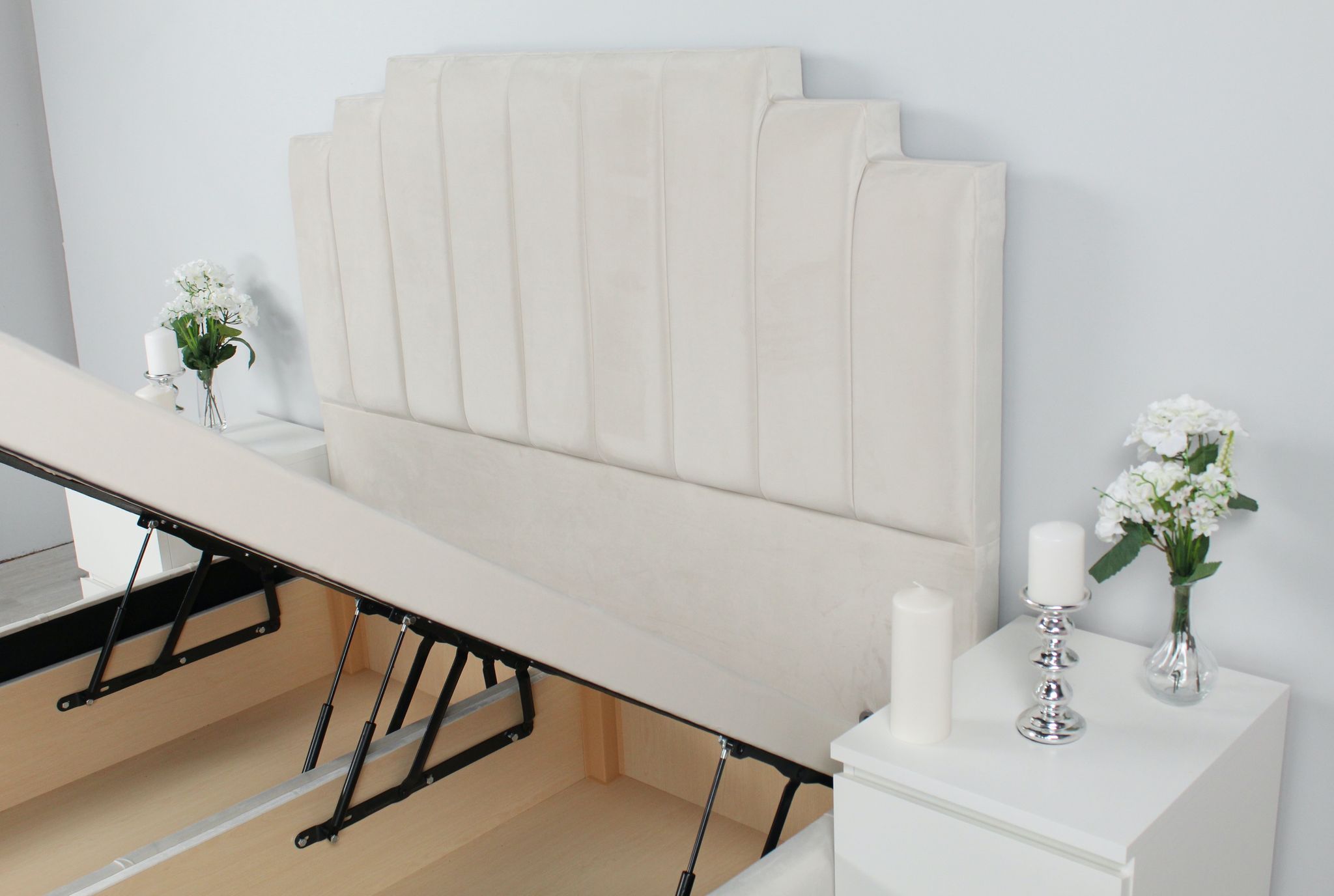 Sykes Strip Crown Ottoman Gas Lift Bed Frame - Image 3